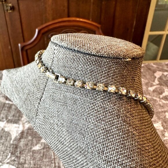 Vintage Rhinestone Choker Tennis Necklace 12" Elegant Sparkling Jewelry - Picture 4 of 10